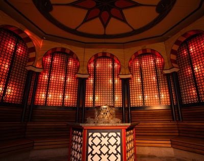 Innenansicht der Alhambra Sauna 